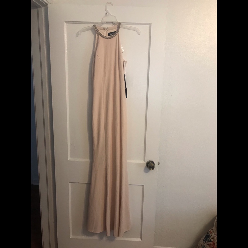 Lulu’s pale pink gown